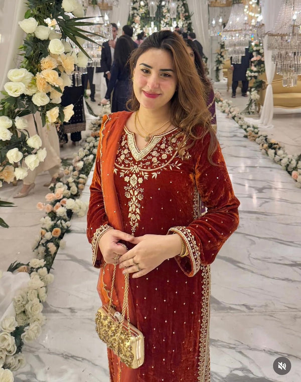 Launching New Design Velvet Top Pent Dupatta