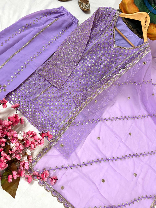 ENHANCE THE BEAUTY OF YOUR WARDROBE WITH THIS NEWLY LAUNCHED KURTI & PLAZZO