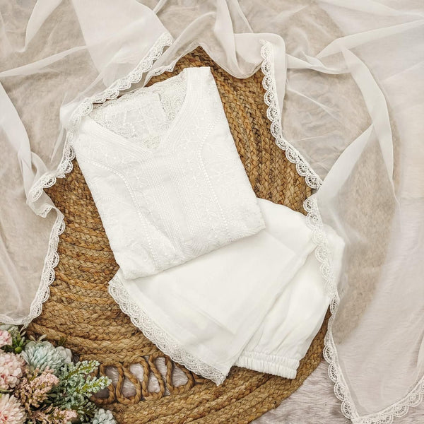 chikankari embroidery 3 pic kurti suit.