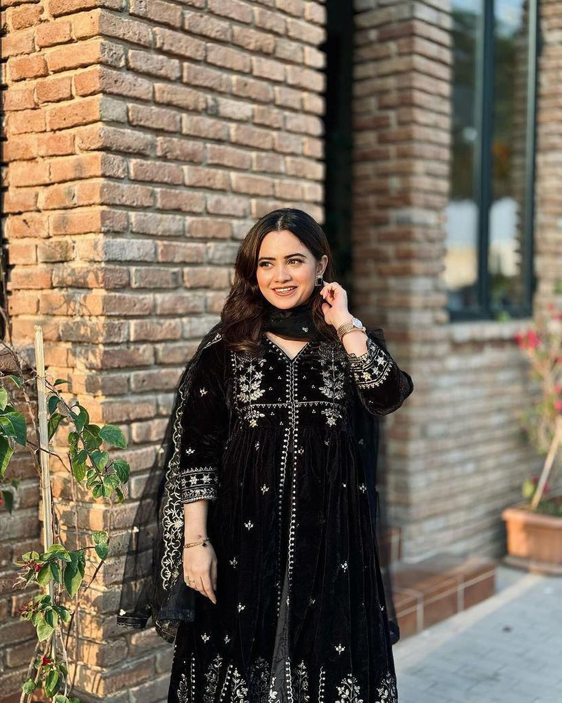 NEW DESIGNER EMBROIDERED ANARKALI GOWN