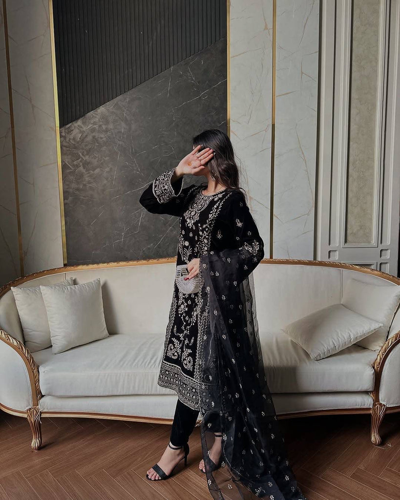 KURTI-PANT SET IN BEAUTIFUL VELVET